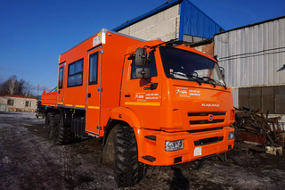 Вахтовый автобус 5849-007-48 (6x6)